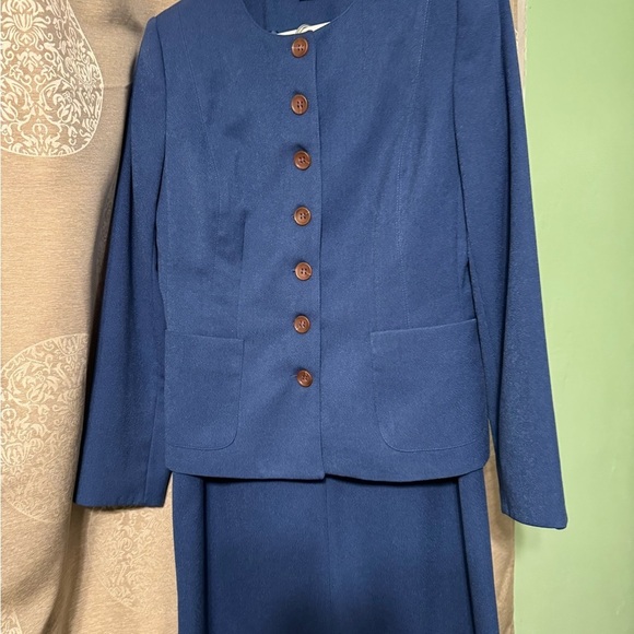 Sag Harbour Women’s Jacket and Skirt Dress Suit Size 10 - Picture 10 of 10